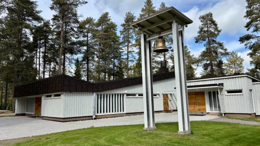 Rantakylän kappeli kesällä.